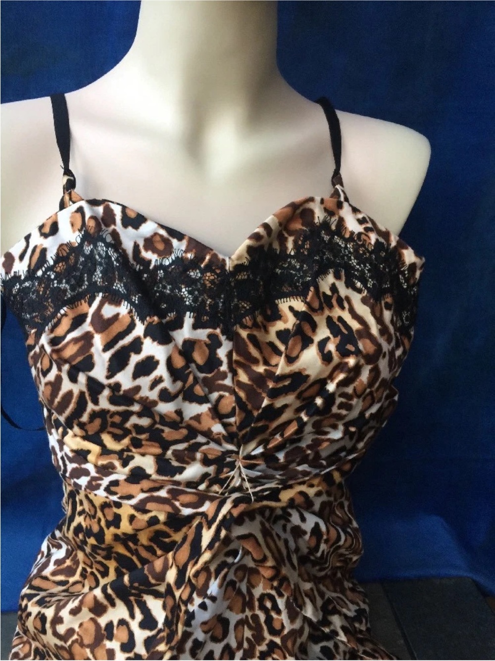 NWT Guess Leopard‎ Print Dress with Lace Trim Size 8 - Picture 3 of 5
